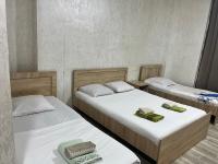 Vierbettzimmer mit Bad