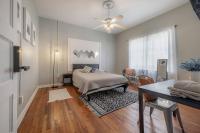 Stadium Room with Area & Parking - B&B Tampa