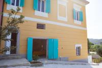 Camera Tripla Classic