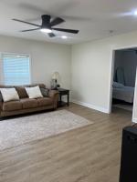 Newly Renovated Home Near DT - B&B Anderson