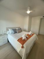 Two-Bedroom Apartment with Mountain View