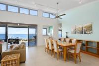 Bay House - B&B