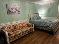 Bogue Shores "Salty Air Oasis" - B&B Atlantic Beach