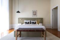 Deluxe Queen Suite