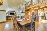 9 Mi to Boyne Resort! Farmhouse Near Town & Lake - Chambres d'hôtes Harbor Springs