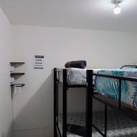 Posto Letto in Dormitorio Misto con 4 Letti