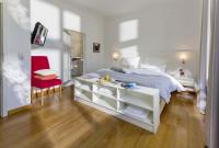 Two-Bedroom Apartment 32RB1