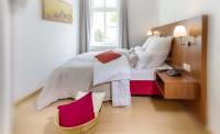Two-Bedroom Apartment 32RB4