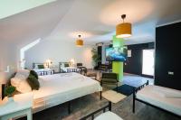 Mixed Dormitory Room