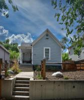 3 bedroom *Downtown* with Firepit - B&B Colorado Springs