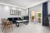 Luxury Townhouse walking to the beach - Chambres d'hôtes Estepona