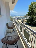 La Esquina Central - B&B Irakleitsa