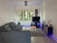T2 duplex au calme proche commodités - Bed and Breakfast