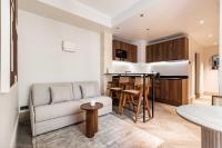 Stylish Apartment - 1BR-4P - Vendôme Square - Bed and Breakfast Parijs
