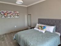 Luxury Queen Room