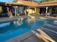 VILLA 4* avec PISCINE dans le bas du village de BORMES les MIMOSAS - B&B Bormes-les-Mimosas