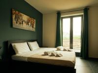 Habitación Doble con balcón (2 adultos + 1 niño)