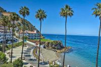 Gorgeous Oceanfront villa with panoramic views - Chambres d'hôtes Avalon