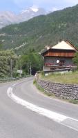 Les VIGNEAUX Hautes Alpes, Appartement 4 personnes, avec belle terrasse panoramique - Chambres d’hôtes Les Vigneaux