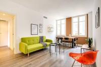 Colorful With Cozy Terrace In Gracia - B&B