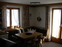 Appartamento con 2 Camere da Letto e Balcone