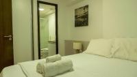 Deluxe One-Bedroom Apartment