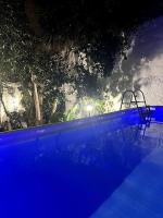 Oasis Pool Flat-near 2 metro stations- - B&B Pireo