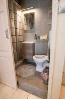 Modern Apartment in the Heart of Corfu's Old Town - Chambres d'hôtes Karyófyto