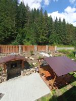 Шепіт Лісу - B&B Yaremche