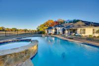 The Crown Goose - Bullard Home with Pool and Spa! - B&B Bullard