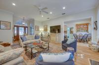 The Crown Goose - Bullard Home with Pool and Spa! - B&B Bullard