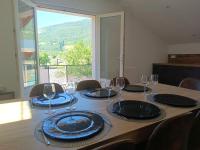 Grand appartement neuf au calme - Chambres d’hôtes