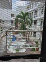 KANDI B10, Poolside, Free Netflix, 250 MBPS, 55" Smart TV, Deluxe King Bed, Fully Equipped Kitchen, Electric is Xtra - Ferienwohnung Angeles City