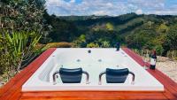 Casa Nyra with Jacuzzi near JMC - Santa Elena - Chambres d'hôtes Santa Helena