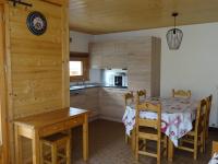 Appartement 3 Pièces, 6 Pers - Centre Les Gets, Garage, WIFI, Balcon, Navette Gratuite - FR-1-802-24 - Bed and Breakfast Les Gets