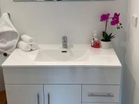 Sea-Renity Picton, Apt B - Ferienwohnung Picton