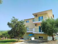 Peaceful Retreat in Olive Grove with Endless Views - B&B Mádena