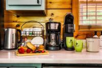 Best Location! Hot Tub! Parkway 2min! PetsOK! BBQ! - B&B Pigeon Forge