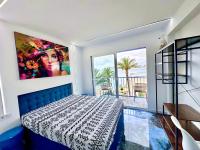 Camera Matrimoniale Deluxe con Balcone e Vista Mare