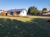 Relaxed Beach Retreat, mod family friendly bach - Chambres d’hôtes Foxton Beach