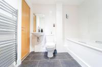 Luxury Docklands 2Bed apt- Close to Excel- Canary Wharf- City Airport - 02 Arena- Free Parking- PS 4 - B&B