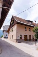 Hiša na Dovjem - B&B Mojstrana