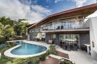 Casa Brisas Del Mar- Luxury 6 Bedroom Ocean View Home - B&B Puerto Viejo