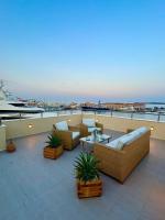 Emilia Suites - B&B Ermoúpolis