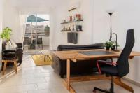City Center Top Floor Big Balcony 2BR Close to the Beach - B&B Larnaka