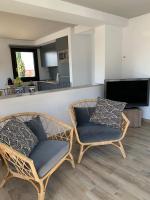 Three-Bedroom Deluxe Apartment