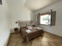 Großes Doppel-/Zweibettzimmer