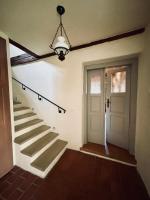 Superior One-Bedroom Apartment
