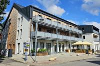 ENJOYHARRACHOV - Atraktivní slunný klimatizovaný apartmán 14 v centru Harrachova se saunou, parkováním, Wifi-WLAN, SAT, herní konzolí, PC s win 10, Netflix zdarma a možností dobíjení auta s jedinečným výhledem na Čertovu horu se skokanskými můstky - B&B