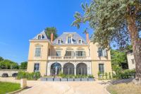 Chateau Ecully - Appartement 2 chambres - Terrasse & Parking - B&B